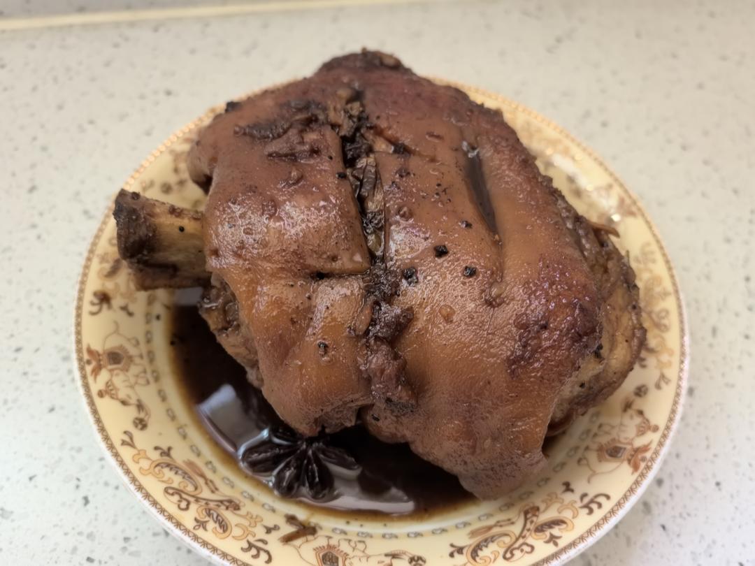 【红烧肘子】（家庭版卤蹄膀）