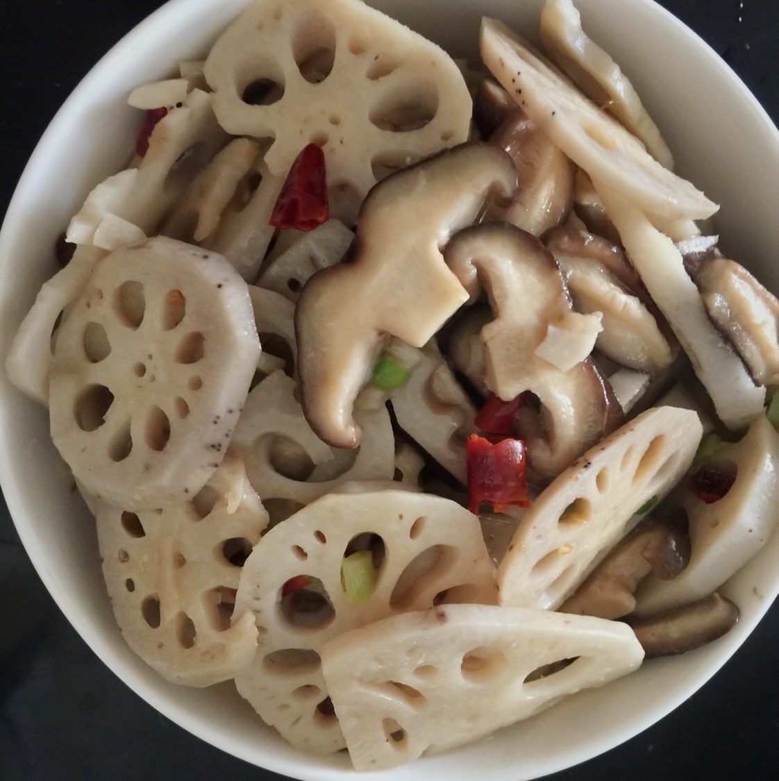 木耳香菇欧(藕)巴～