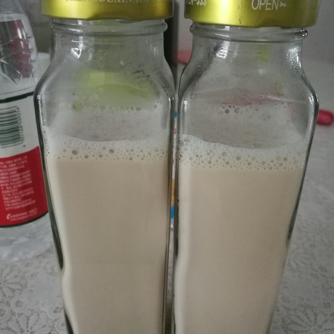 浓浓的锅煮奶茶