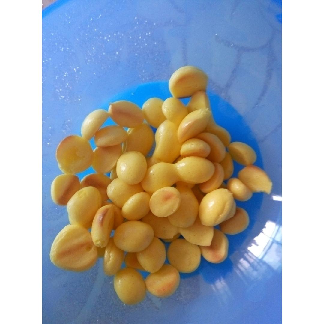 入口即化的无添加蛋黄溶豆