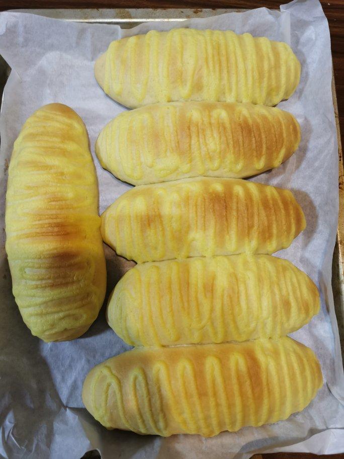 毛毛虫面包