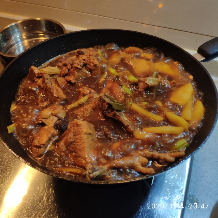 铁锅炖脊骨腔骨豆角土豆（不用炒）的做法 步骤8