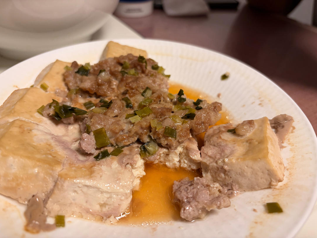 臭豆腐蒸肉饼