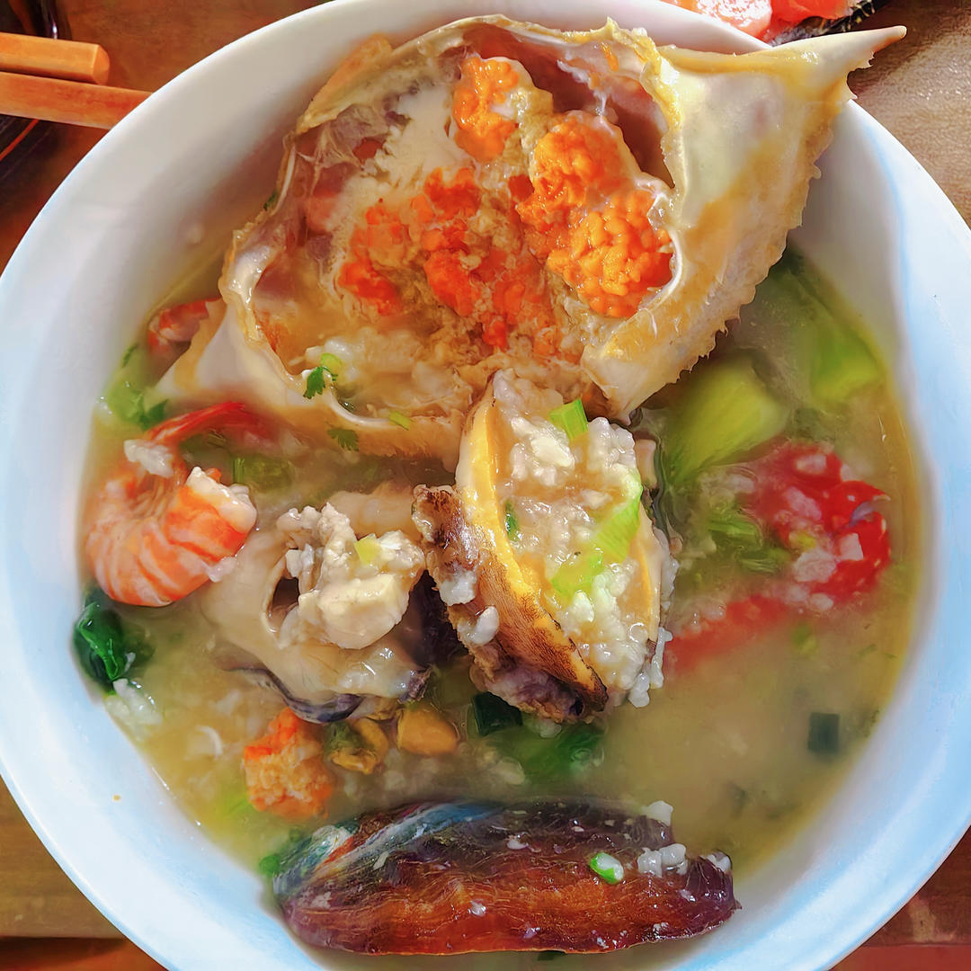 虾蟹海鲜粥，没有海鲜腥味粥品很鲜甜