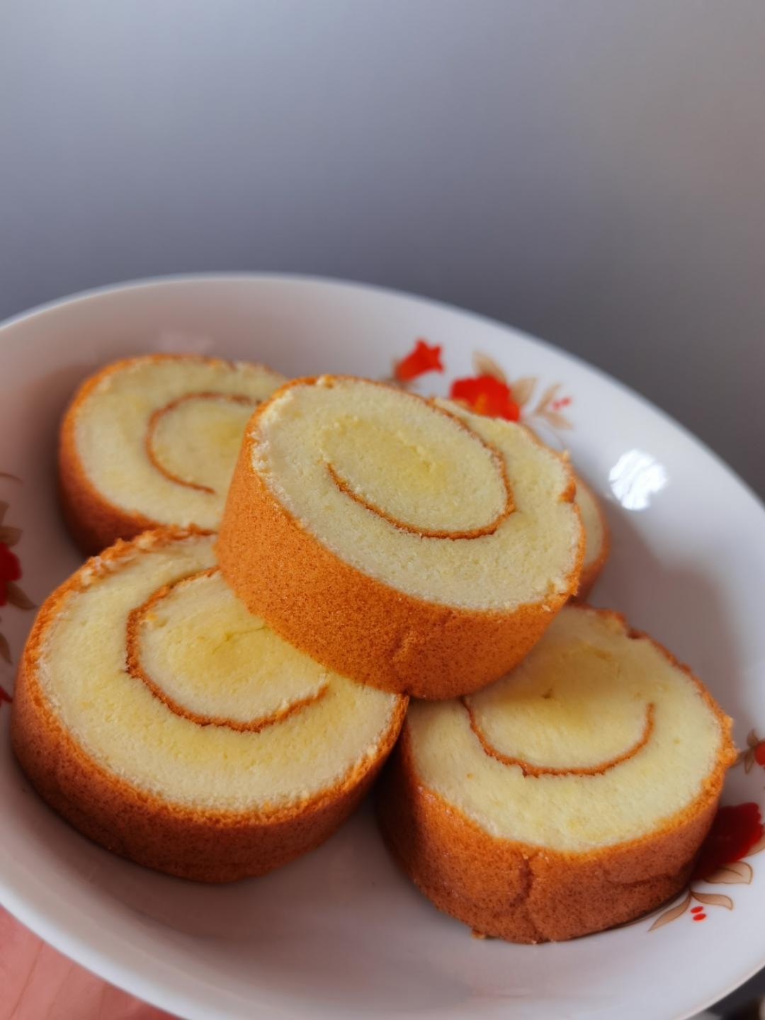 蛋糕卷这样做‼️不掉皮不开裂（小视频食谱）