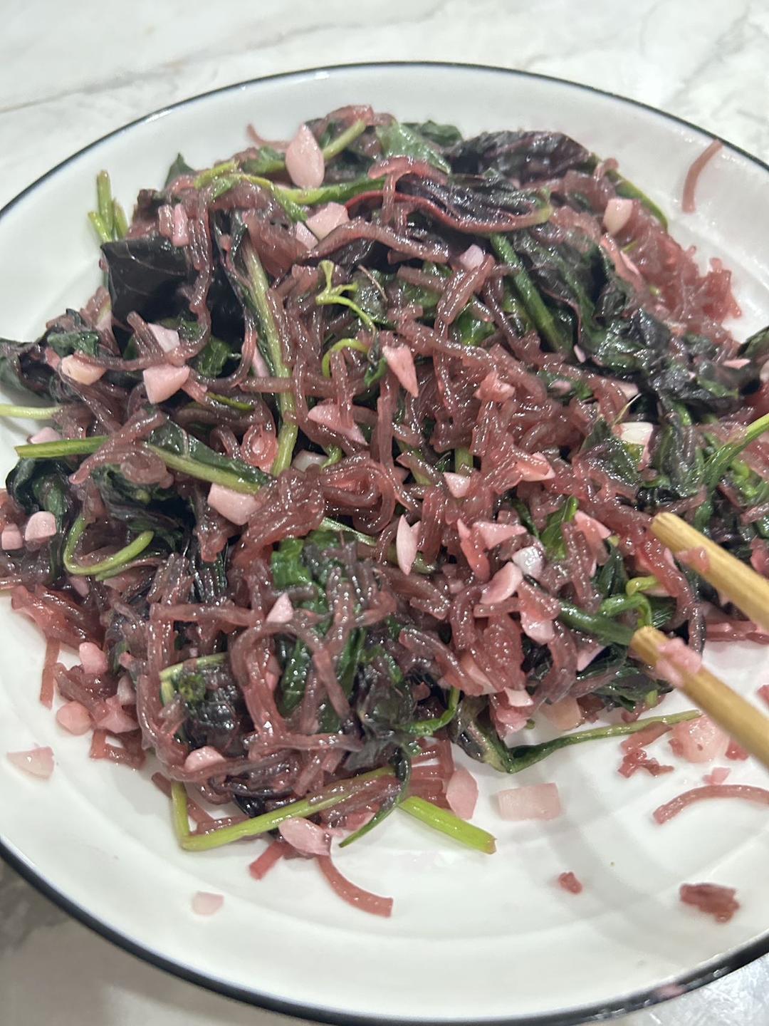 清炒红苋菜（简单菜也有窍门，一看就明白）
