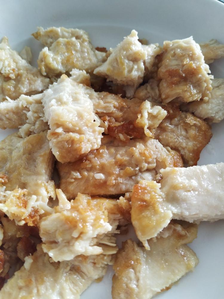 香煎蒜味鸡胸肉（宝宝大人都能吃）