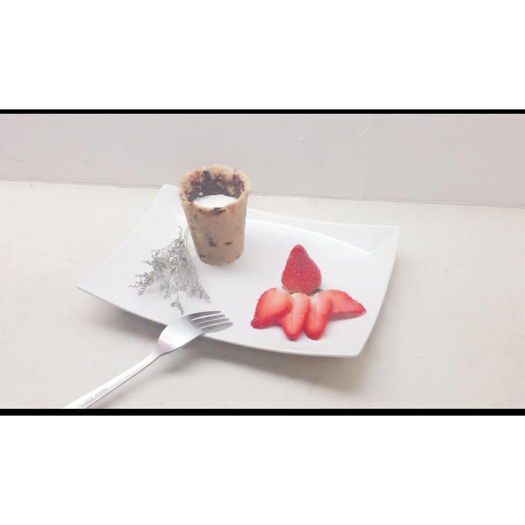 【视频食谱】巧克力燕麦曲奇杯