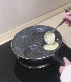 韭菜煎饼的做法 步骤5