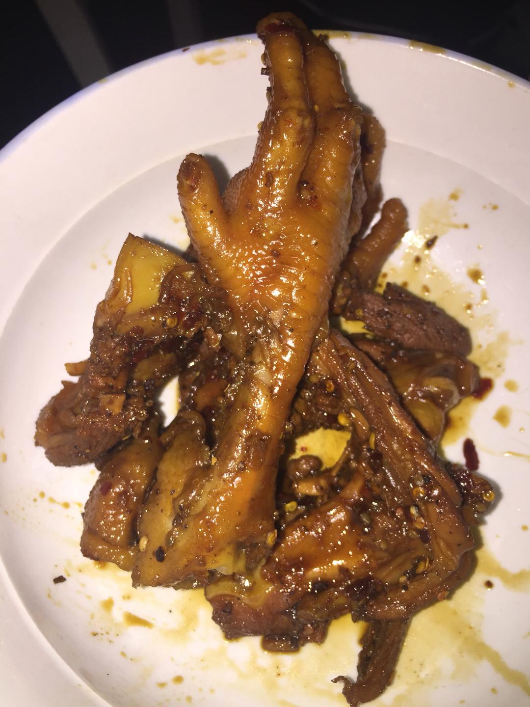 麻辣鸭架，鸡爪(周黑鸭风味)