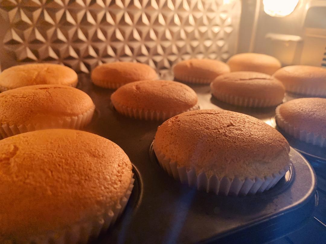 柠香纸杯蛋糕（简易版）