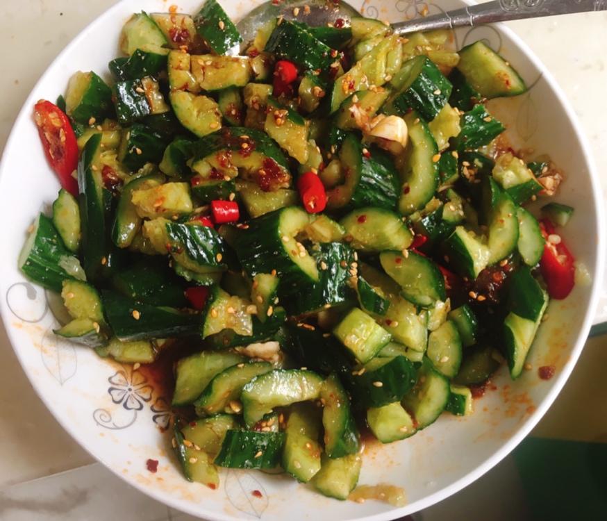 重口味拍黄瓜，香，酸，辣