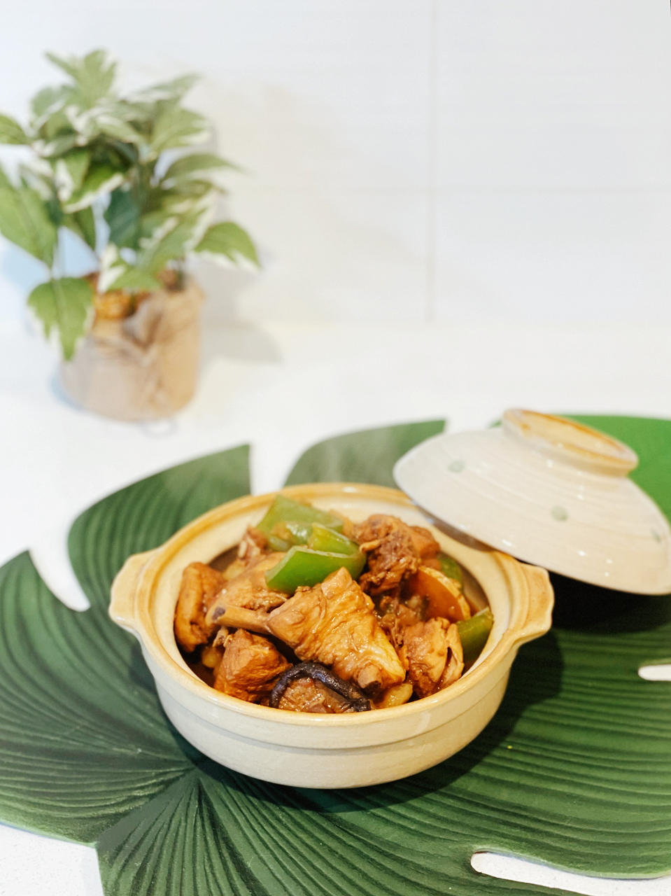 “轻”爱妈妈—黄焖鸡米饭