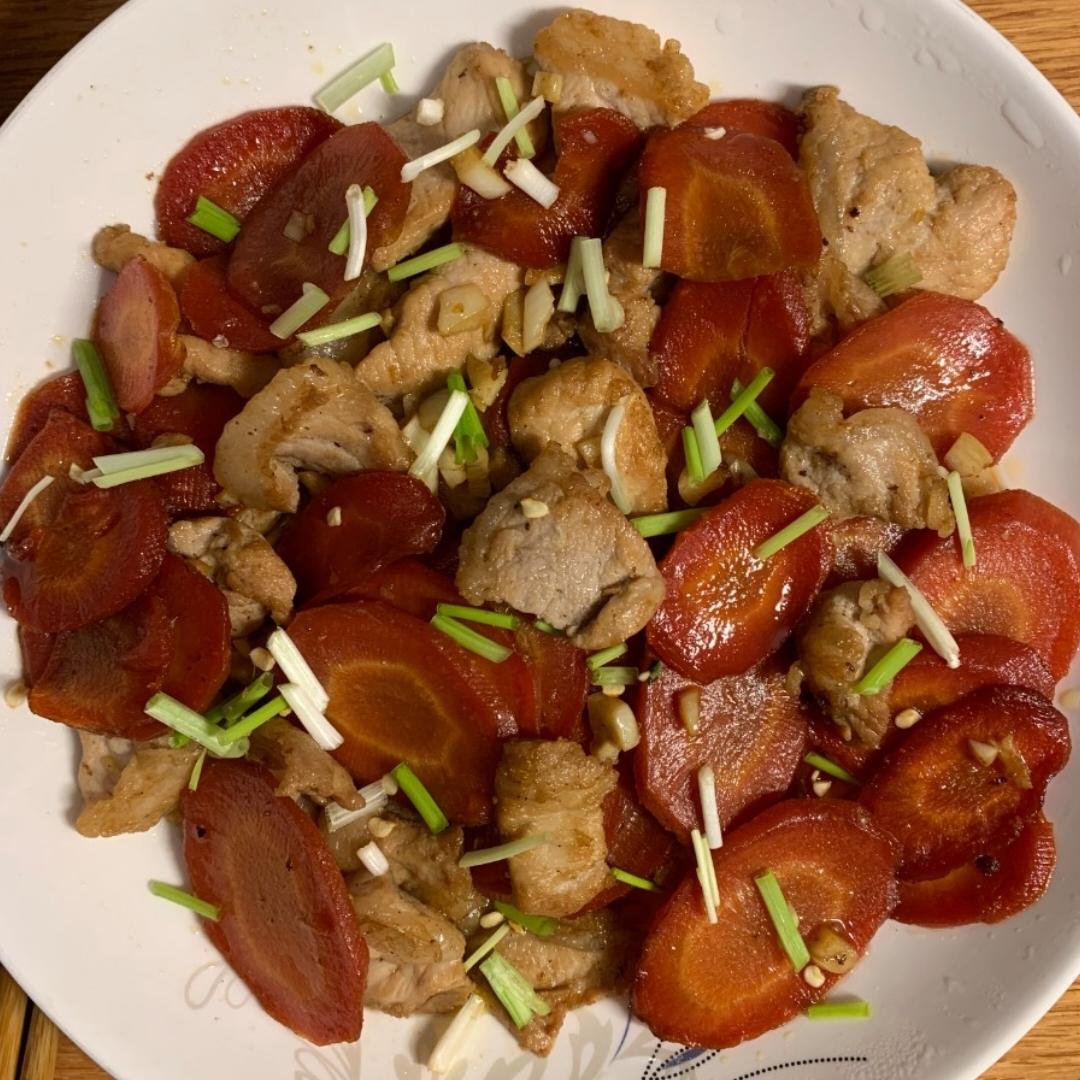 超下饭的胡萝卜炒肉