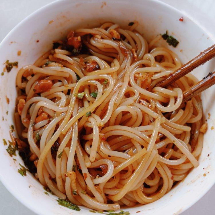 我是要学做菜的小仙女啊做的超简单巨好吃的南昌拌粉