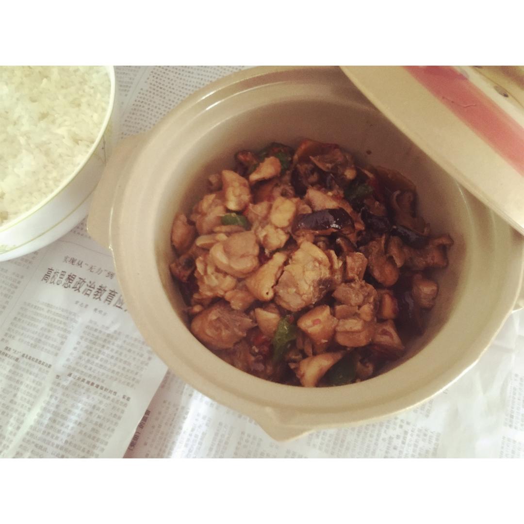黄焖鸡米饭