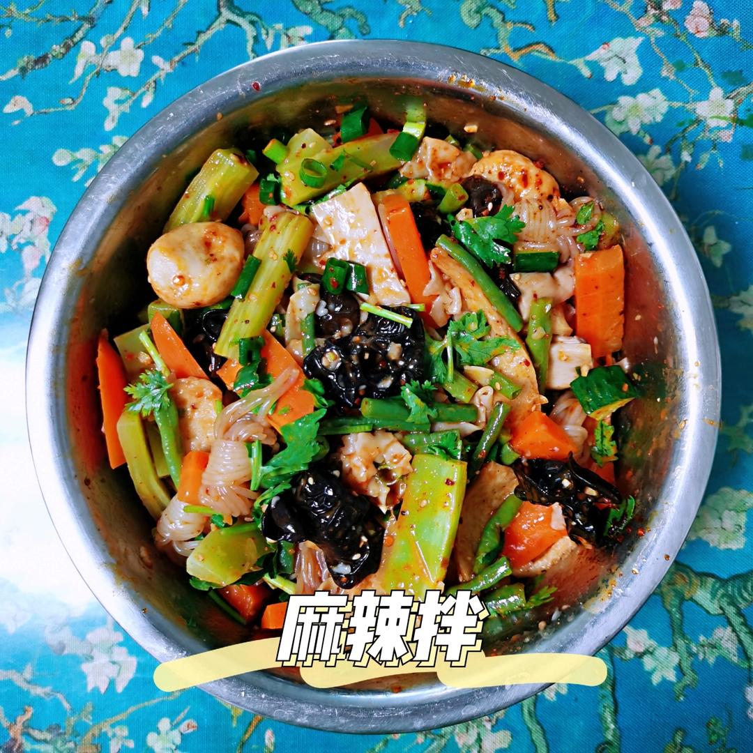 比麻辣烫好吃百倍的麻辣拌，浓郁鲜香麻辣又上瘾