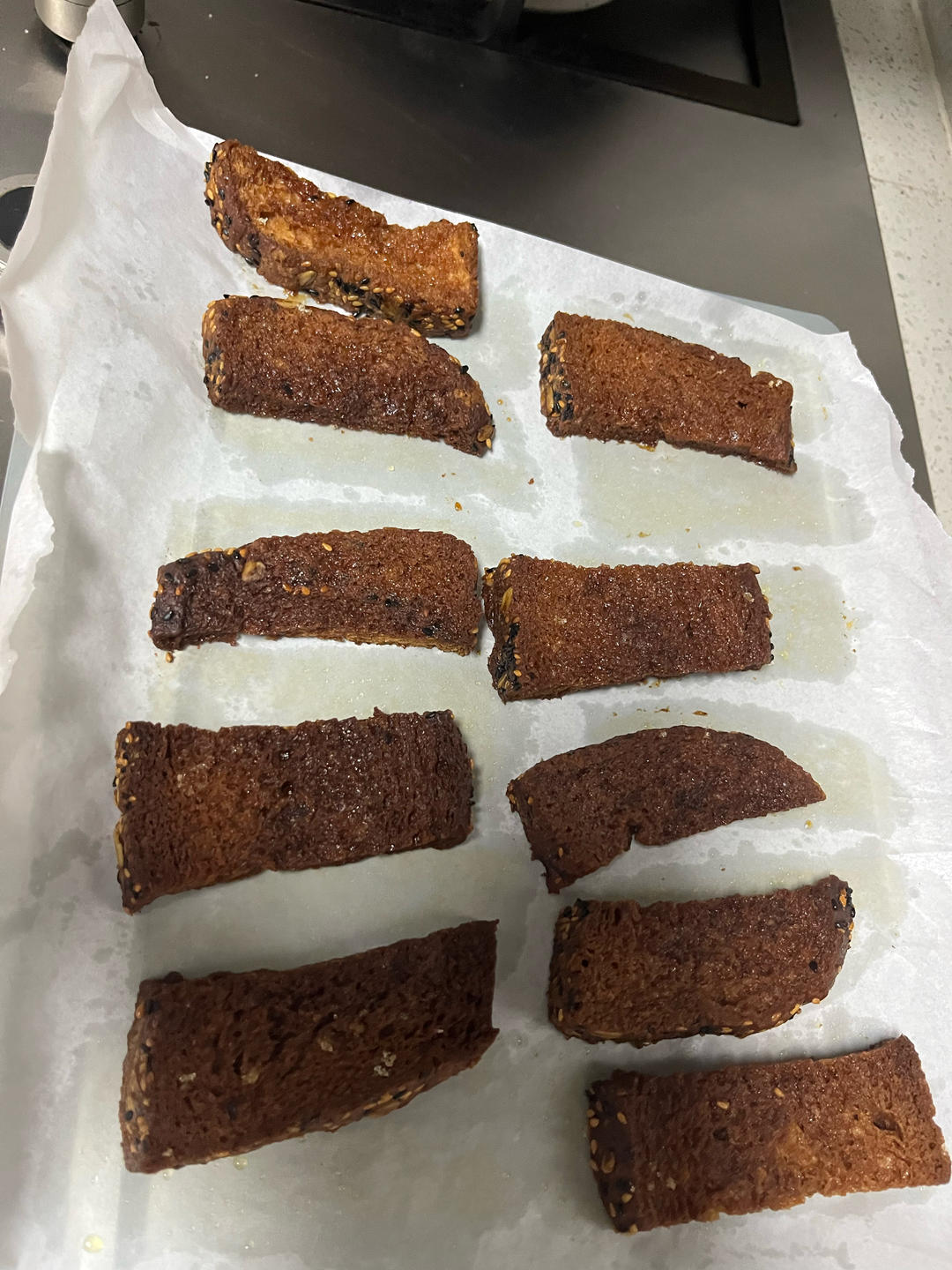 吐司的花样吃法之黄油蜂蜜吐司条，15分钟快手早餐，酥脆香甜巨好吃