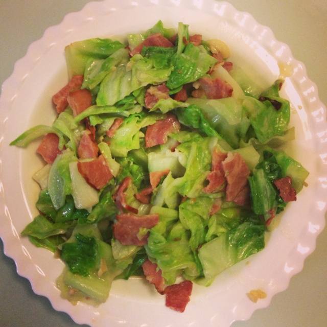 味精味精做的培根炒圆白菜