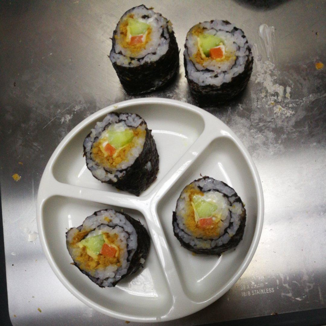 自制寿司（含寿司醋配方和超详细寿司卷法）