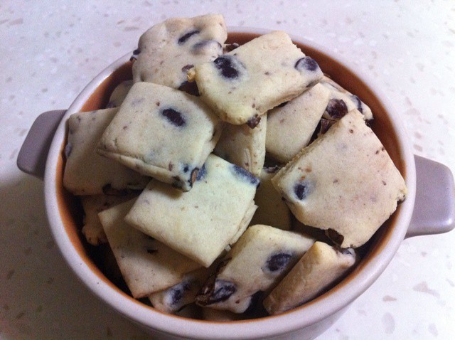 牛奶方块小饼干