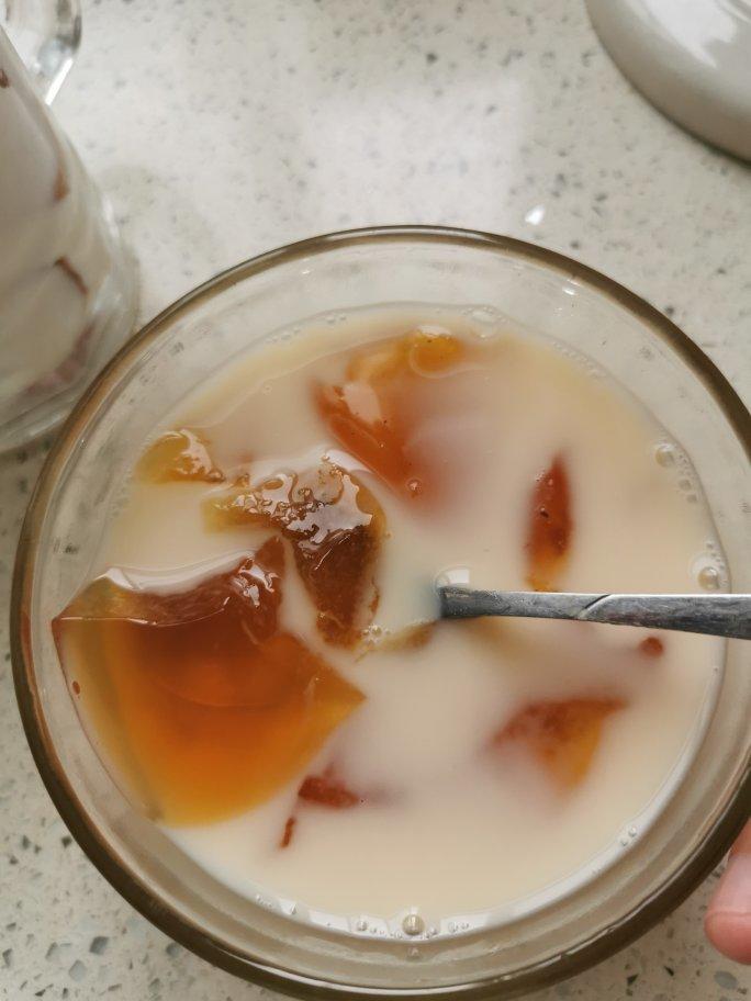 比奶茶好喝的柠檬红茶冻撞奶