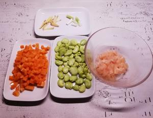 鸡丁炒蚕豆#太阳谷菜谱#的做法 步骤3