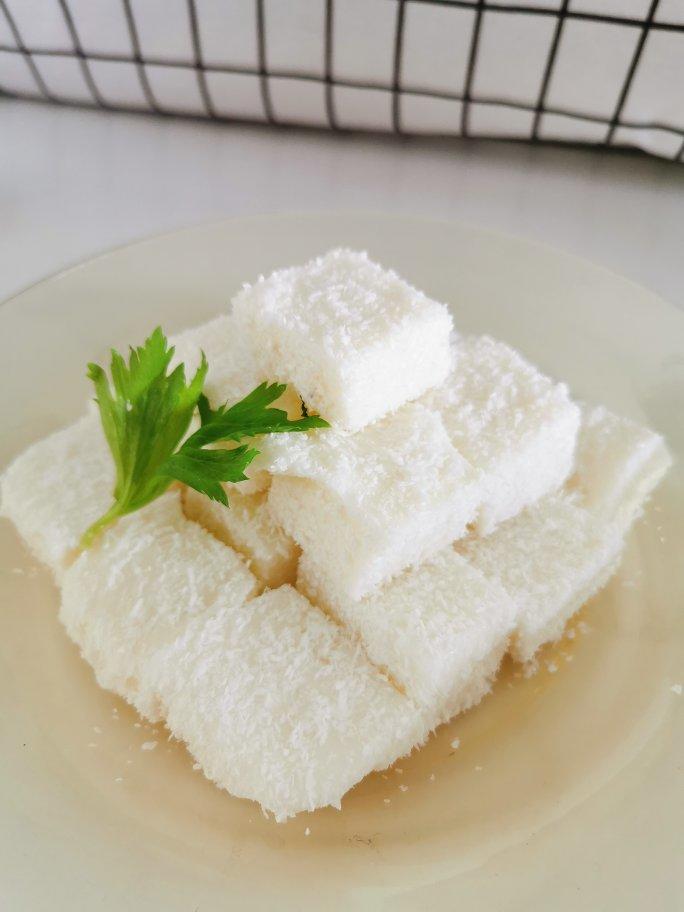 完胜85‘C的牛奶椰蓉小方