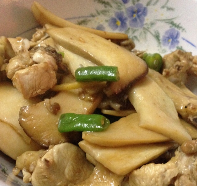 五花肉爆炒杏鲍菇