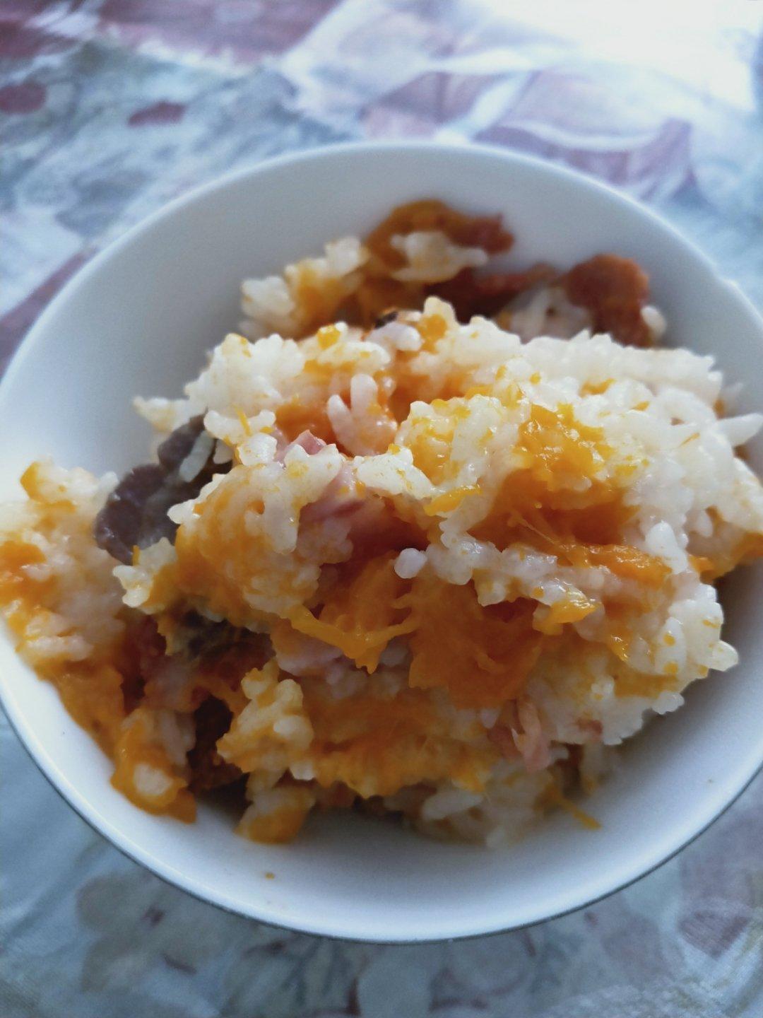 快手腊肠南瓜焖饭（电饭锅版）