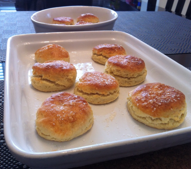 极简奶油松饼/Cream Biscuits（scones）