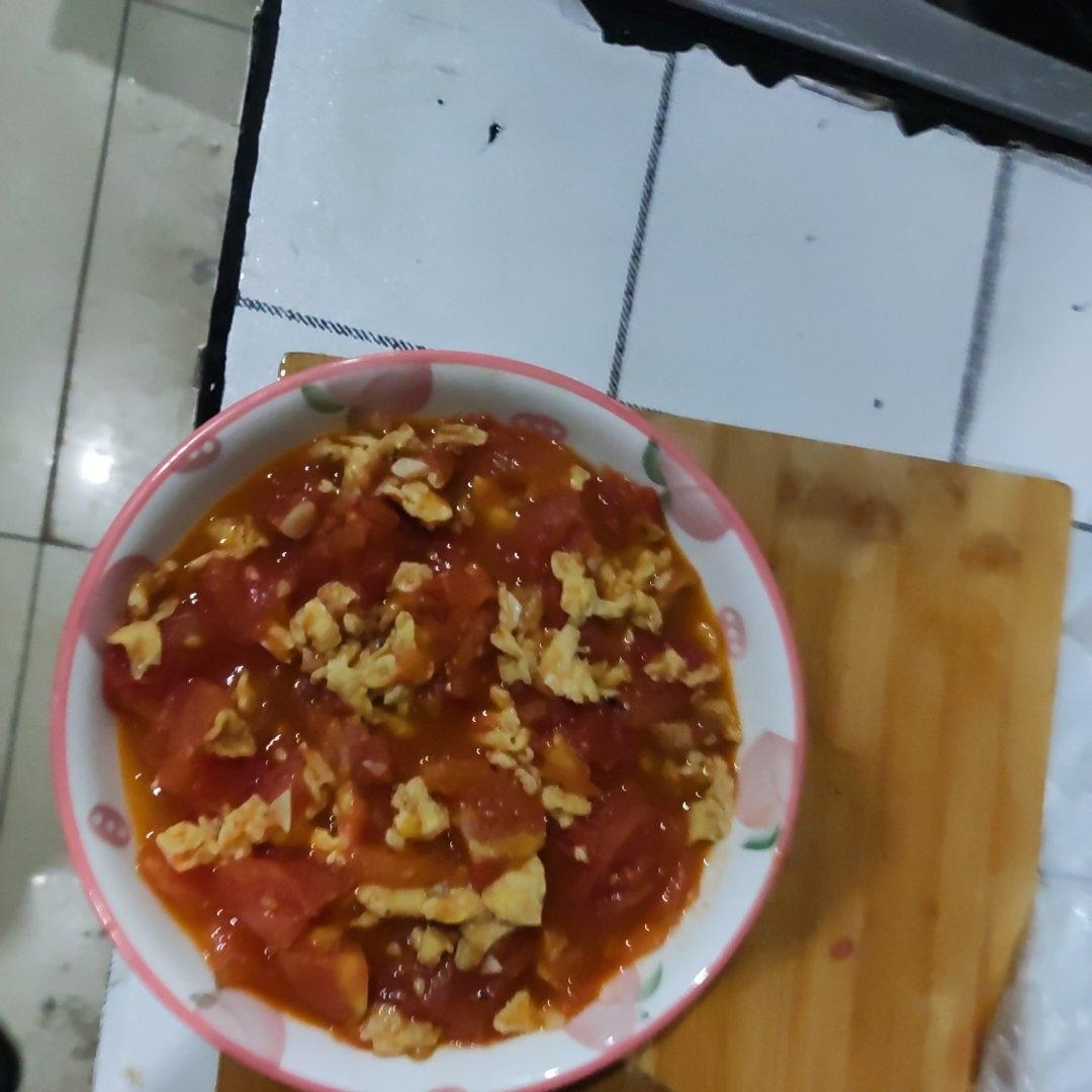 番茄炒鸡蛋（超浓的番茄味）