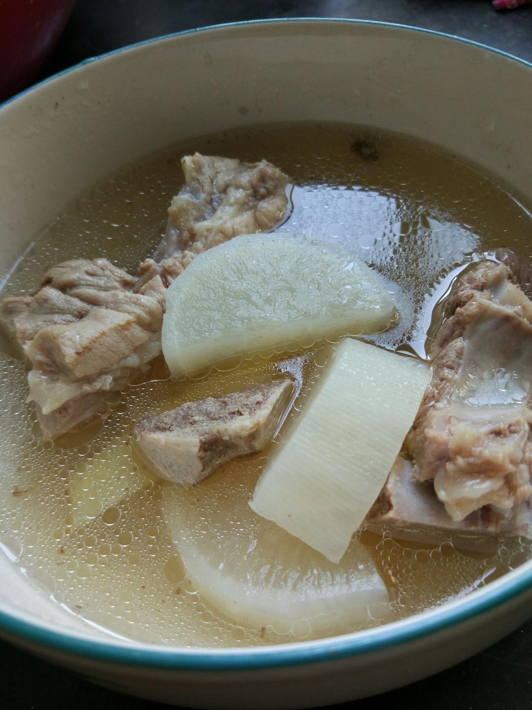 萝卜排骨汤