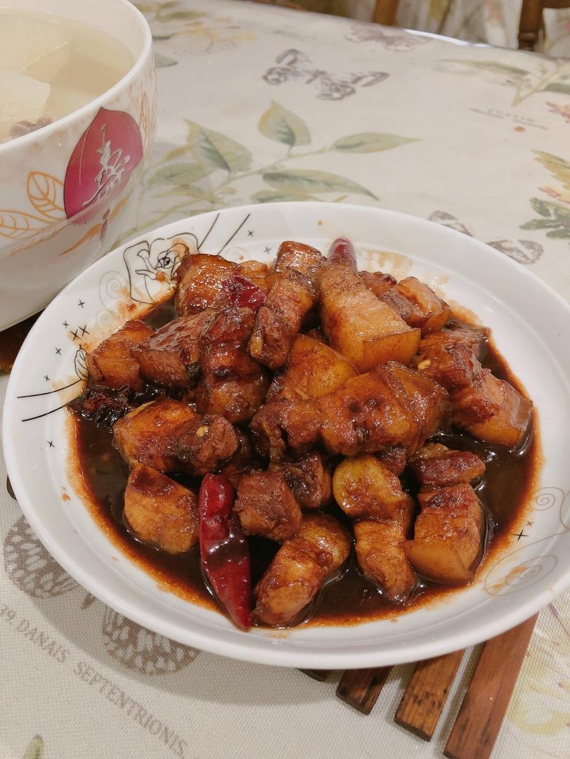 快手金蒜红烧肉