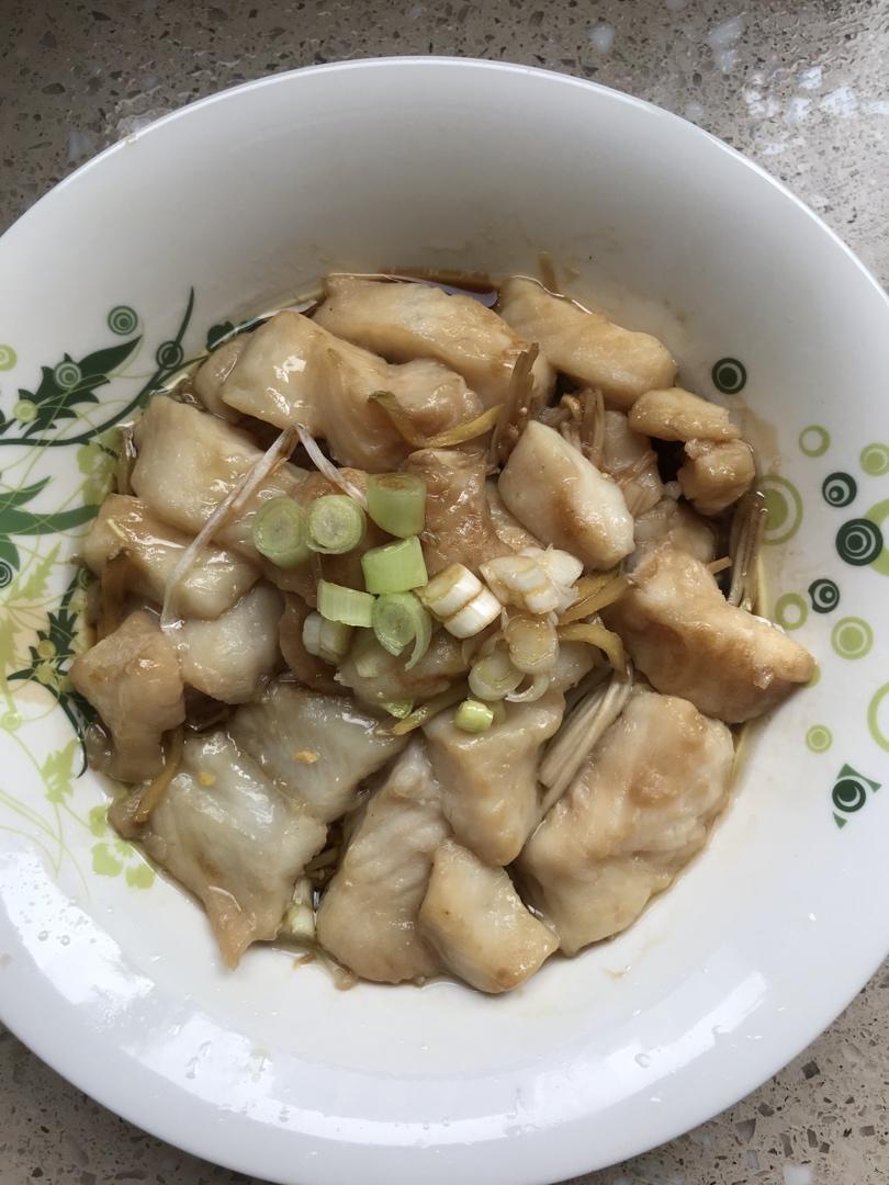 清蒸金针菇龙利鱼