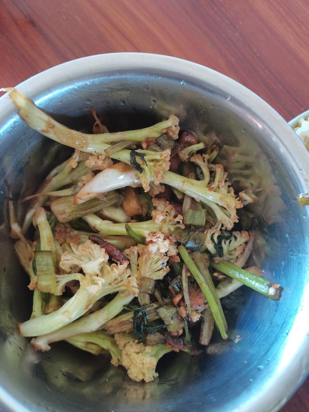 和饭店一个味道的干锅花菜