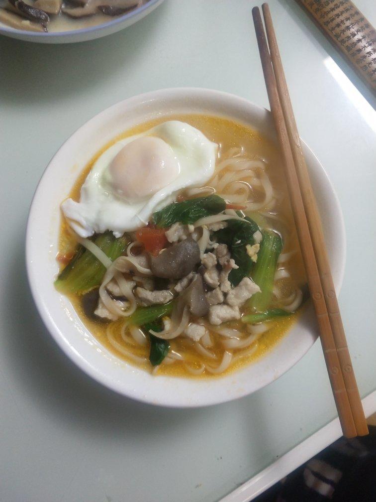 番茄鸡蛋肉丝面片