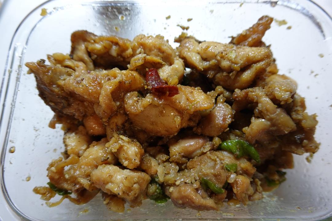 吃不够的蒜香鸡腿