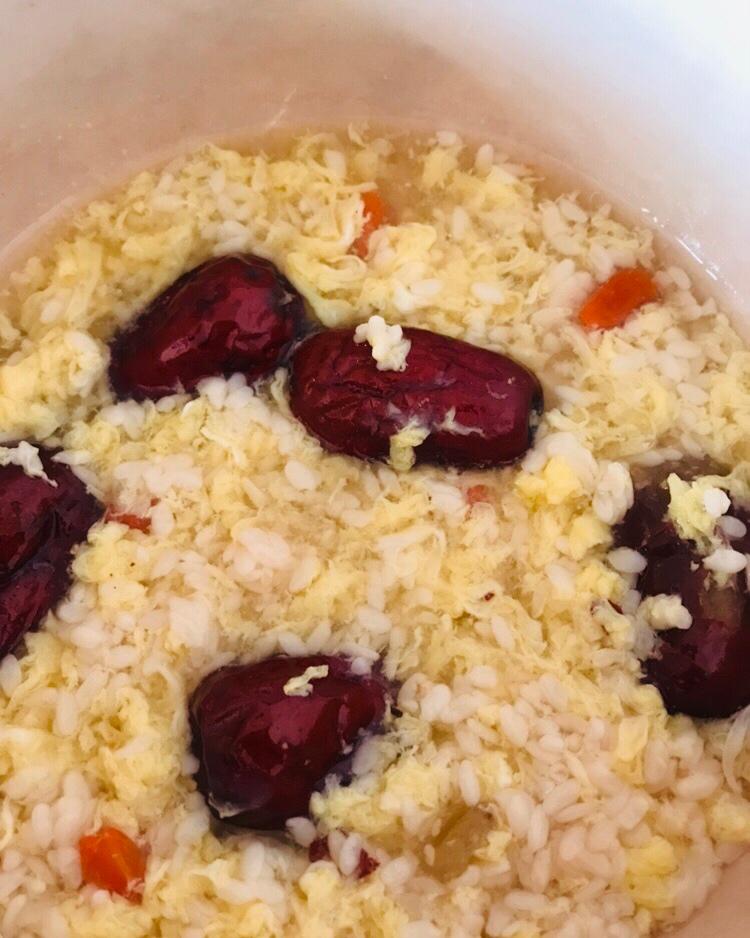 花曦zz做的红枣醪糟蛋花汤