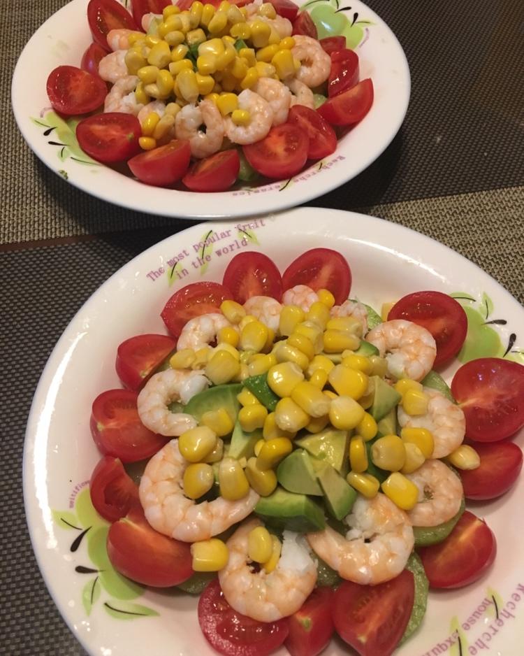 【减脂小厨房】牛油果沙拉