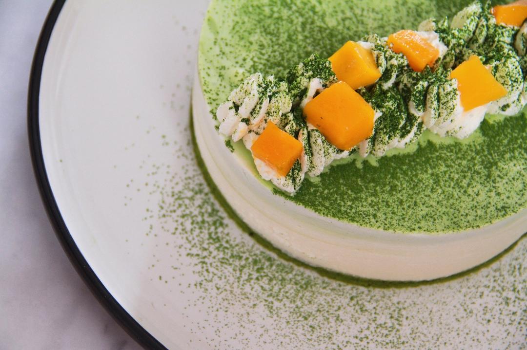 渐变抹茶慕斯蛋糕：我Amanda带着既美又作的抹茶甜点又来了！【曼食慢语】