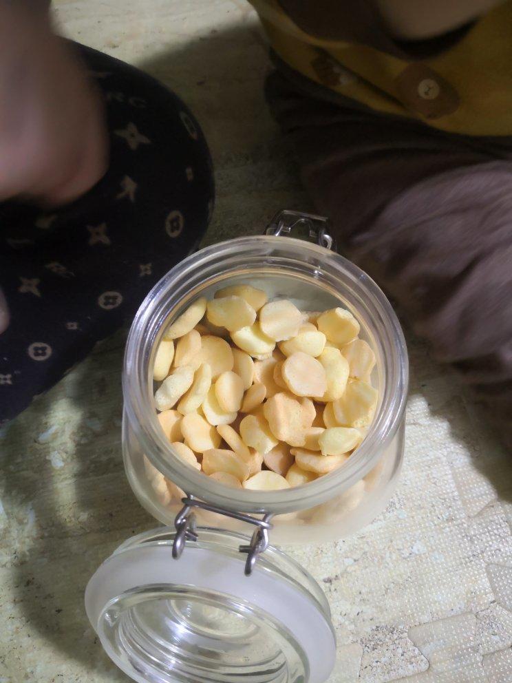 简便的鸡蛋饼干，特别适合小孩子吃