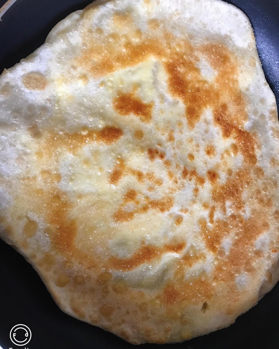 早餐摊的鸡蛋灌饼很好吃？不，我自己做的鸡蛋灌饼更好吃！