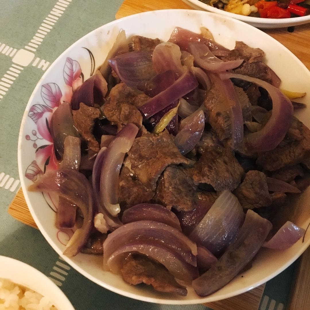 洋葱炒牛肉