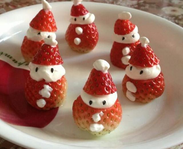 草莓圣诞老人、圣诞雪人的做法