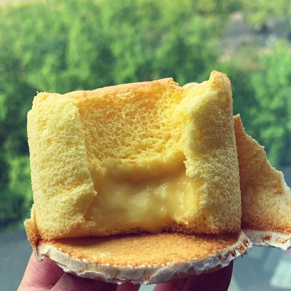 材料最简单的【低卡蛋糕卷】卡仕达戚风卷