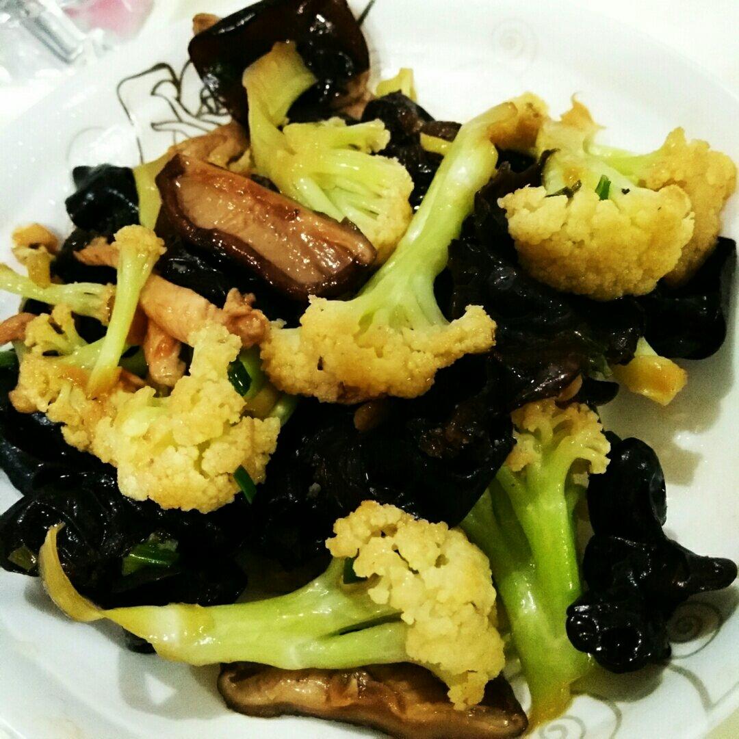 家常花菜炒肉