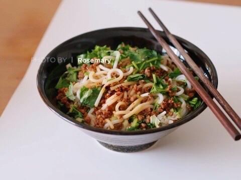 贵州米粉（干拌或汤米粉）