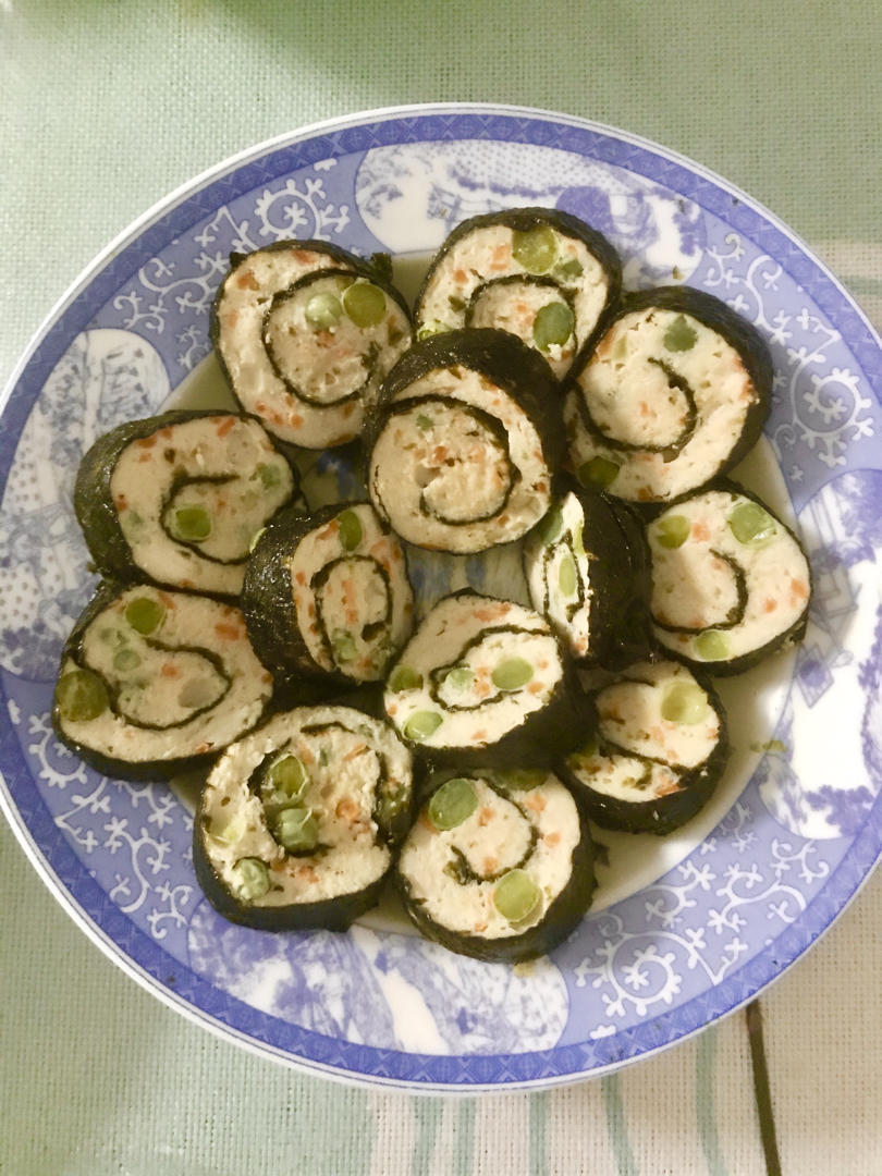 海苔鸡肉卷