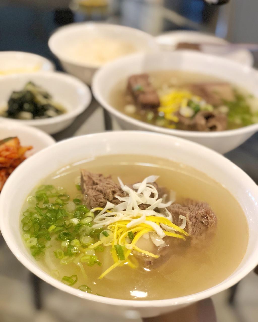 韩式牛排骨汤 － 갈비탕